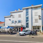 Beschauliches Studio-apartment In Traumlage Nur 250 Meter Zum Sandstrand Lägenhet *