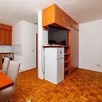 Beschauliches Studio-apartment In Traumlage Nur 250 Meter Zum Sandstrand Apartment Crikvenica