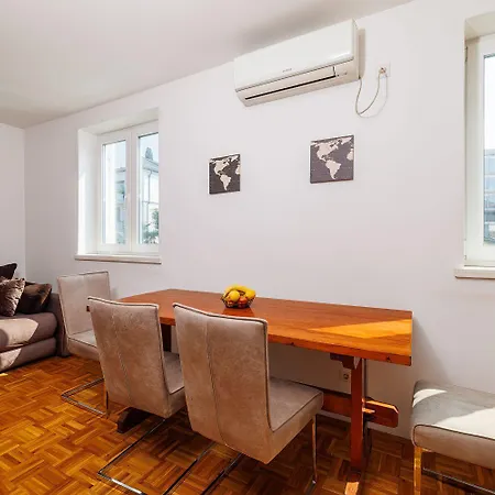 Beschauliches Studio-apartment In Traumlage Nur 250 Meter Zum Sandstrand * Crikvenica