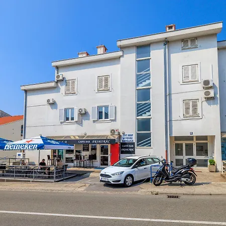 Beschauliches Studio-apartment In Traumlage Nur 250 Meter Zum Sandstrand Apartament *