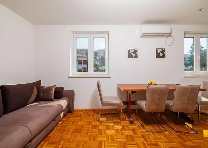 Beschauliches Studio-apartment In Traumlage Nur 250 Meter Zum Sandstrand Apartmán