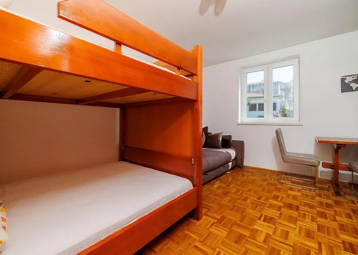 Beschauliches Studio-apartment In Traumlage Nur 250 Meter Zum Sandstrand Apartmán